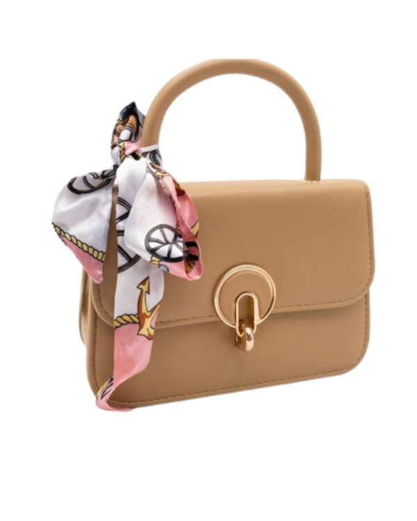 Aleen Elegant Charm