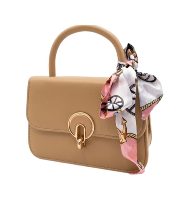 Aleen Elegant Charm